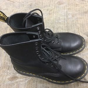 Dr. Martens/Size 7 woman’s